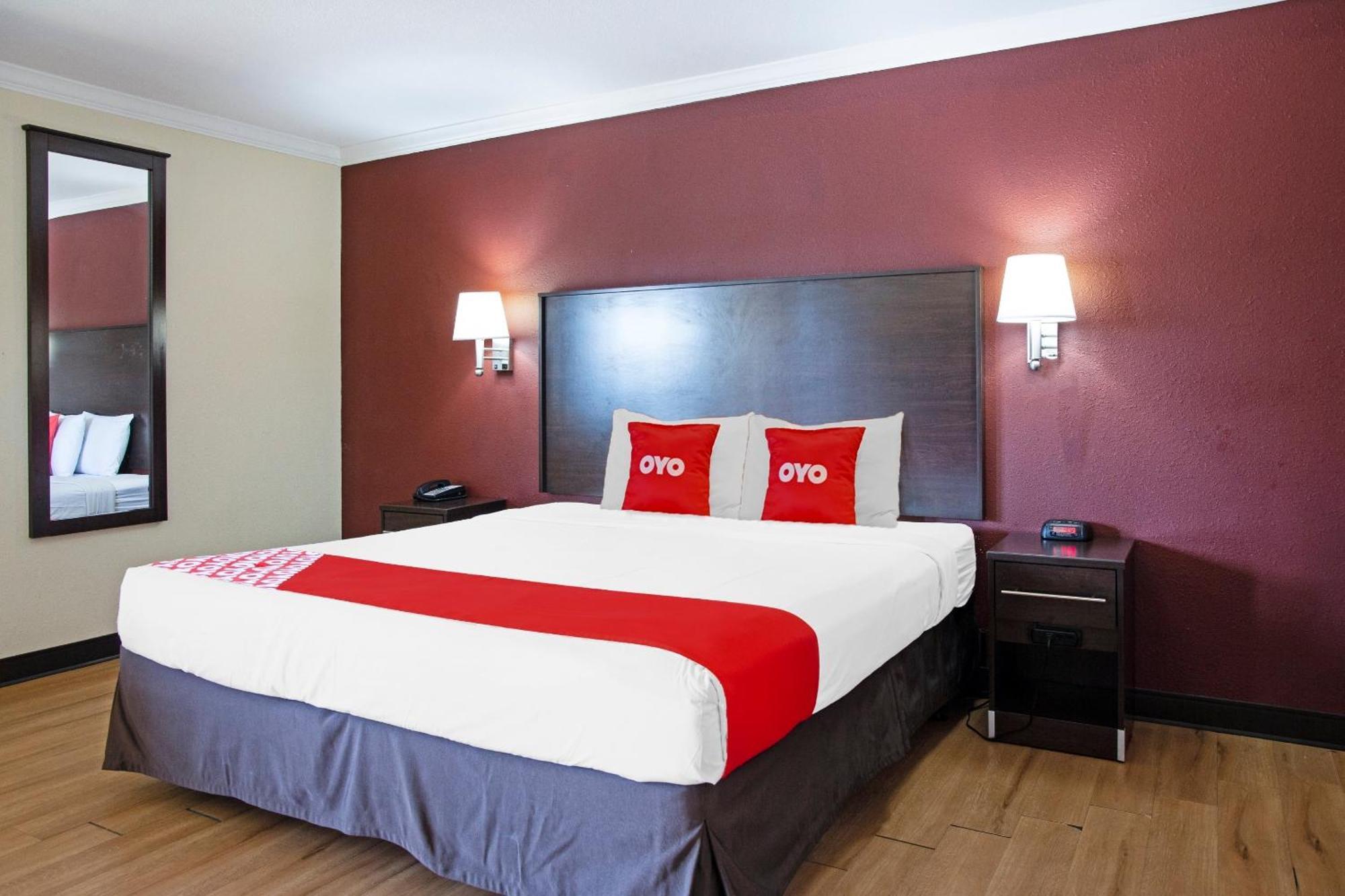 Oyo Hotel Mcallen Airport South Exteriör bild