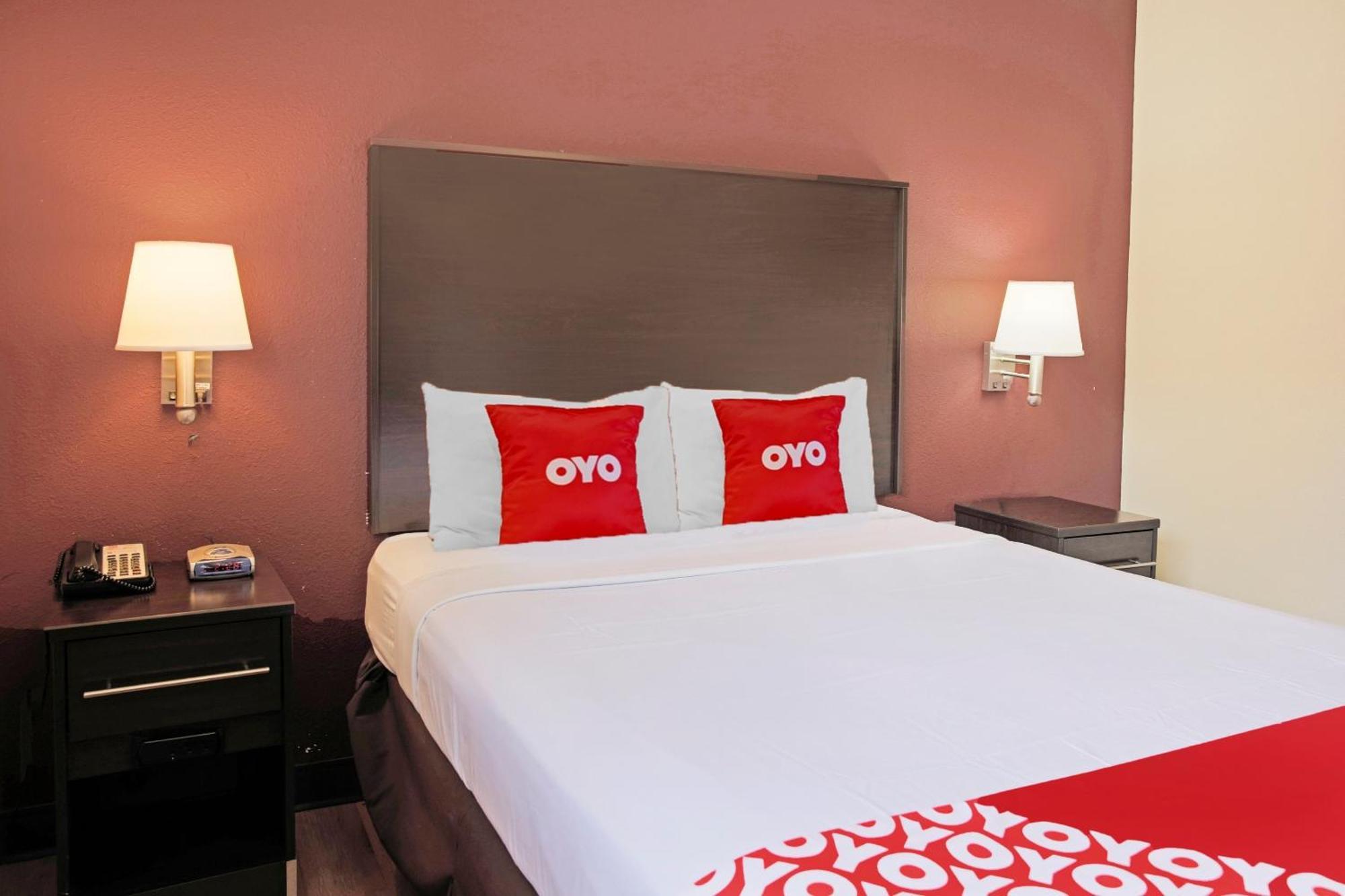 Oyo Hotel Mcallen Airport South Exteriör bild