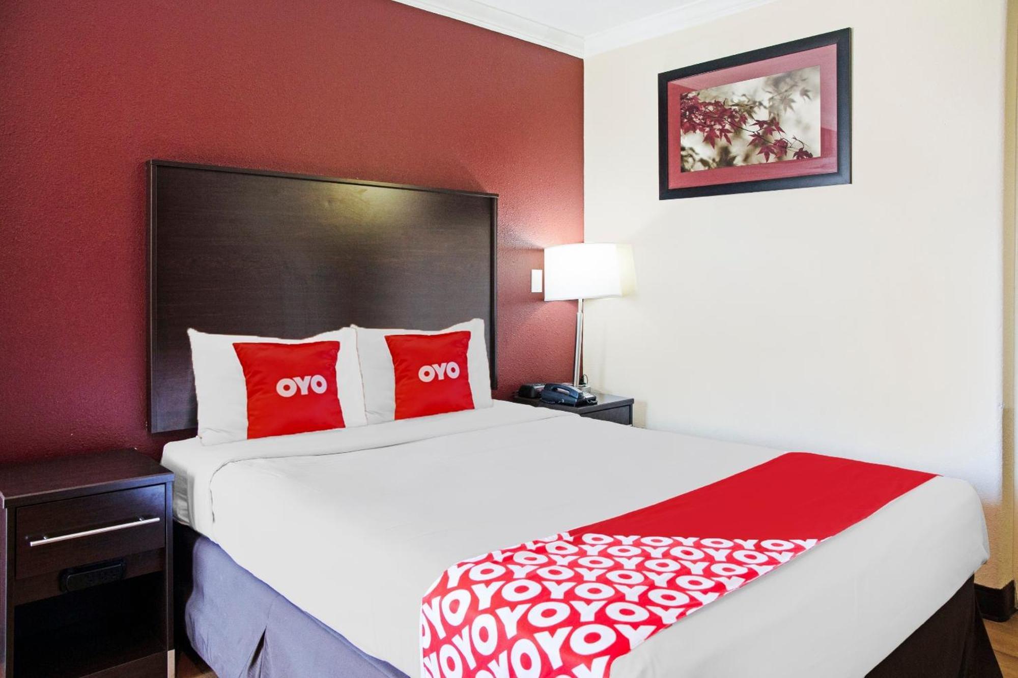 Oyo Hotel Mcallen Airport South Exteriör bild